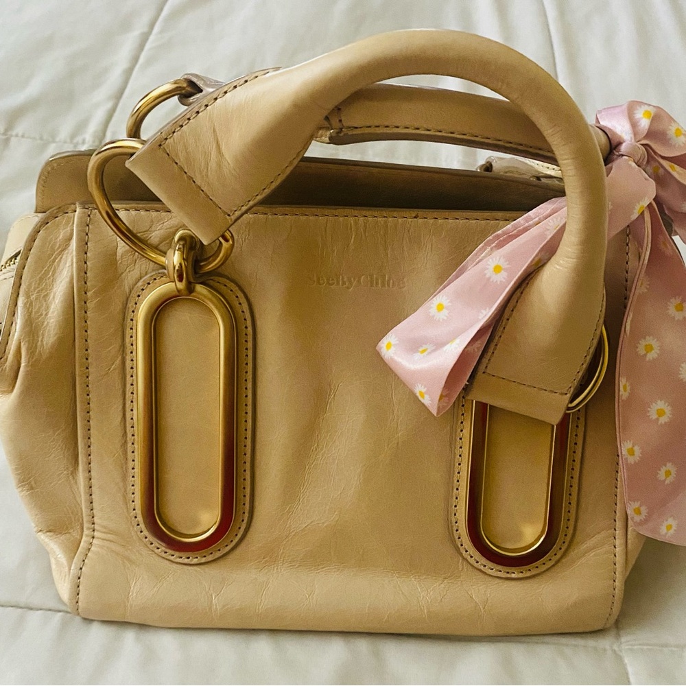 Chloe Authentic crossbody bag with bows